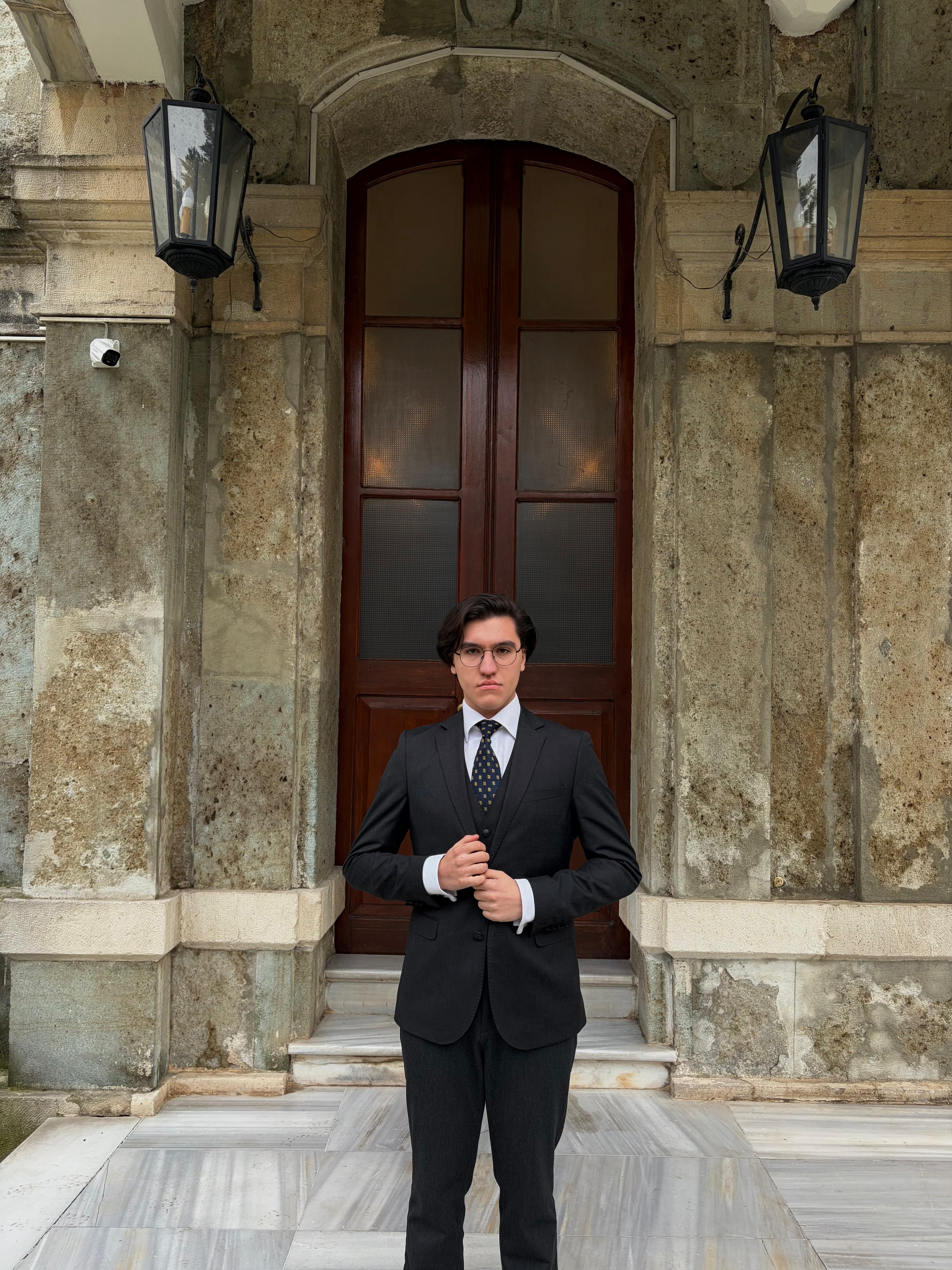 Efe Keskin